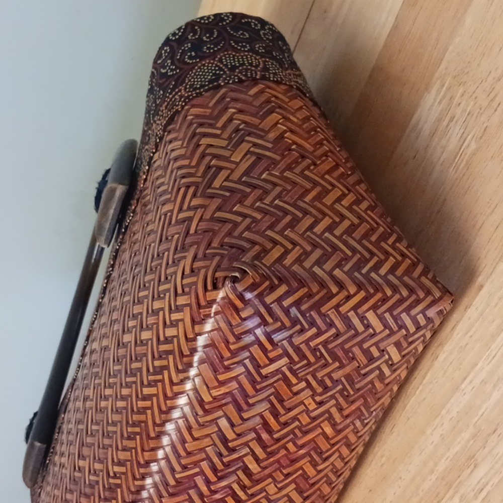 Thailand Woven Basket/Fabric/Wood Zippered Purse - Picture 6 of 16